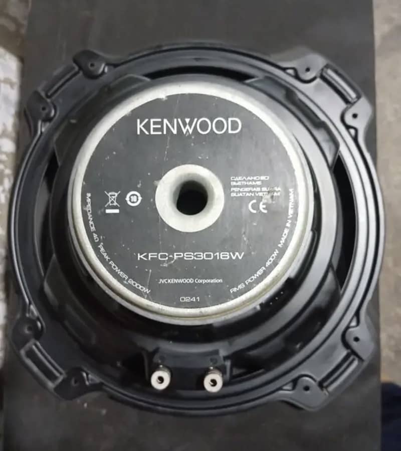 2000 w 1