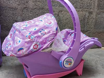 Baby's Rocker (Carry Cot)