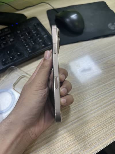 Apple iPhone 16 Pro Max