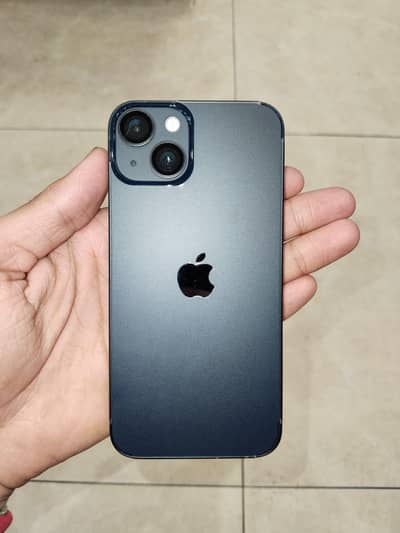 Apple iPhone 13