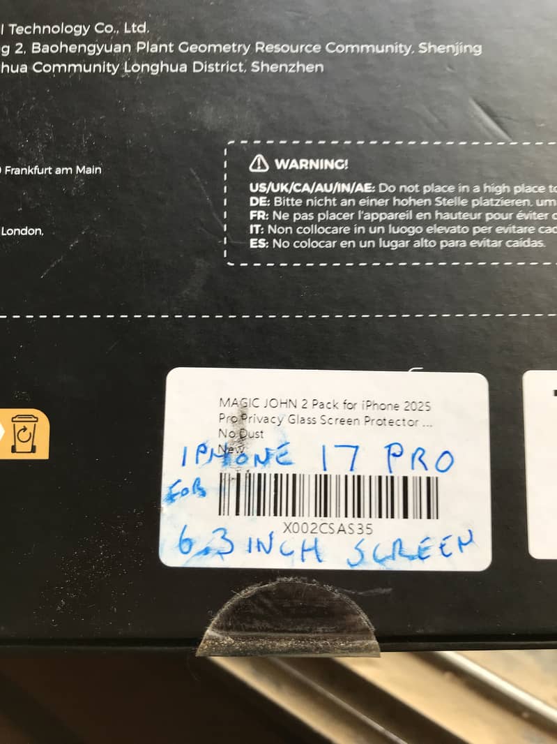 iPhone 17 pro screen protector 4