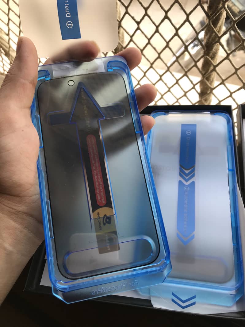 iPhone 17 pro screen protector 5