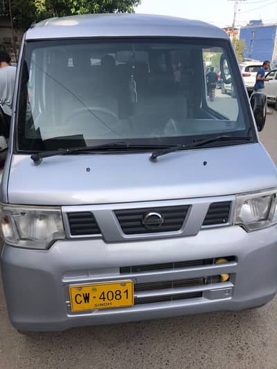 Nissan Clipper 2012