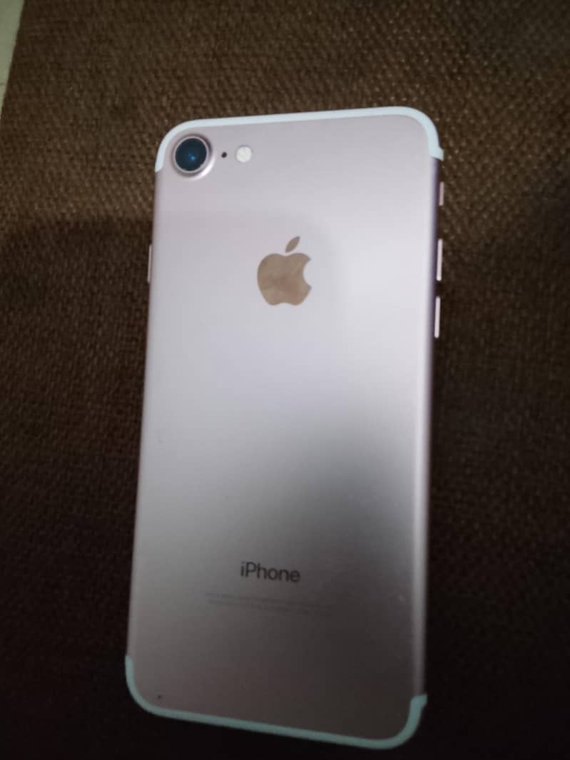 Apple iPhone 7 4