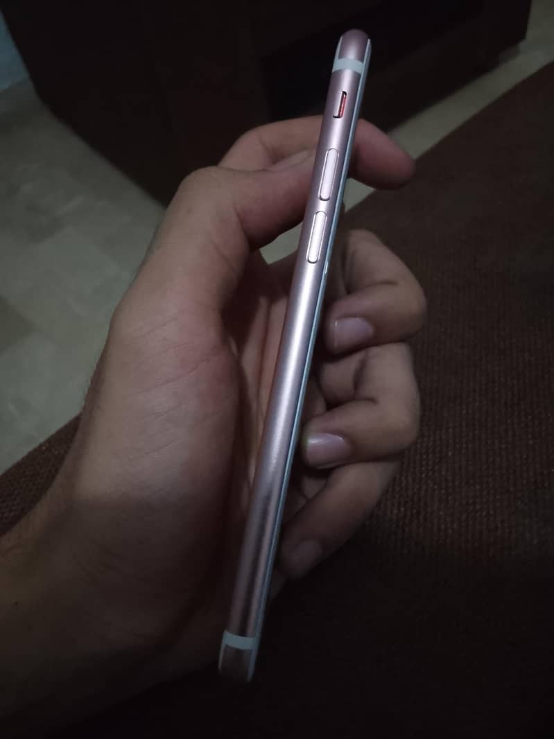 Apple iPhone 7 5
