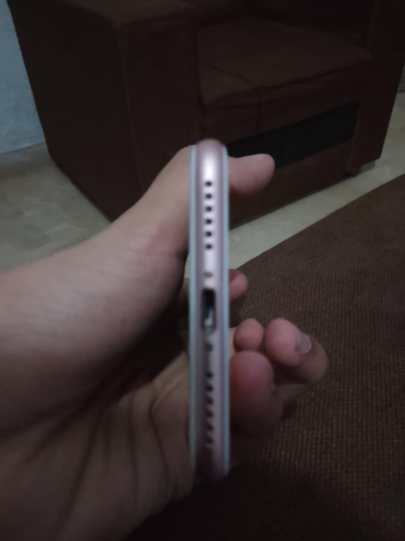 Apple iPhone 7 7