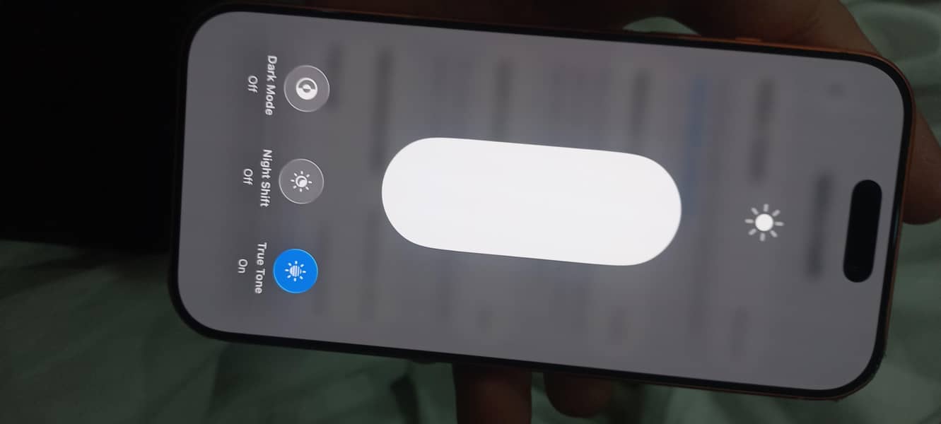 Apple iPhone 17 Pro 4