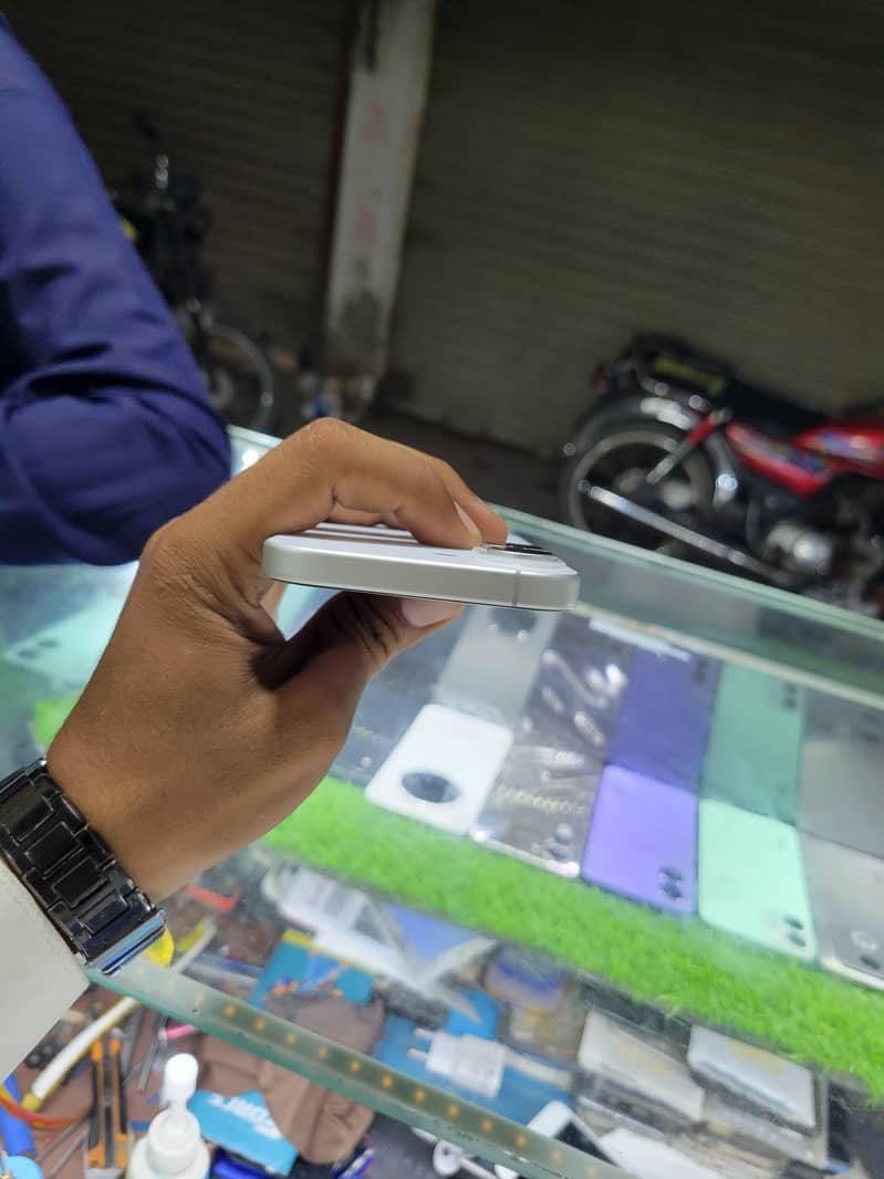 Apple iPhone 17 2
