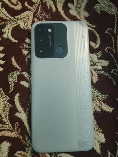 Techno spark 8C