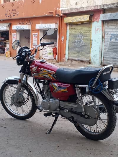 Honda CG 125 2025