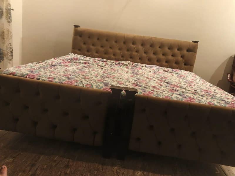 double bed 0