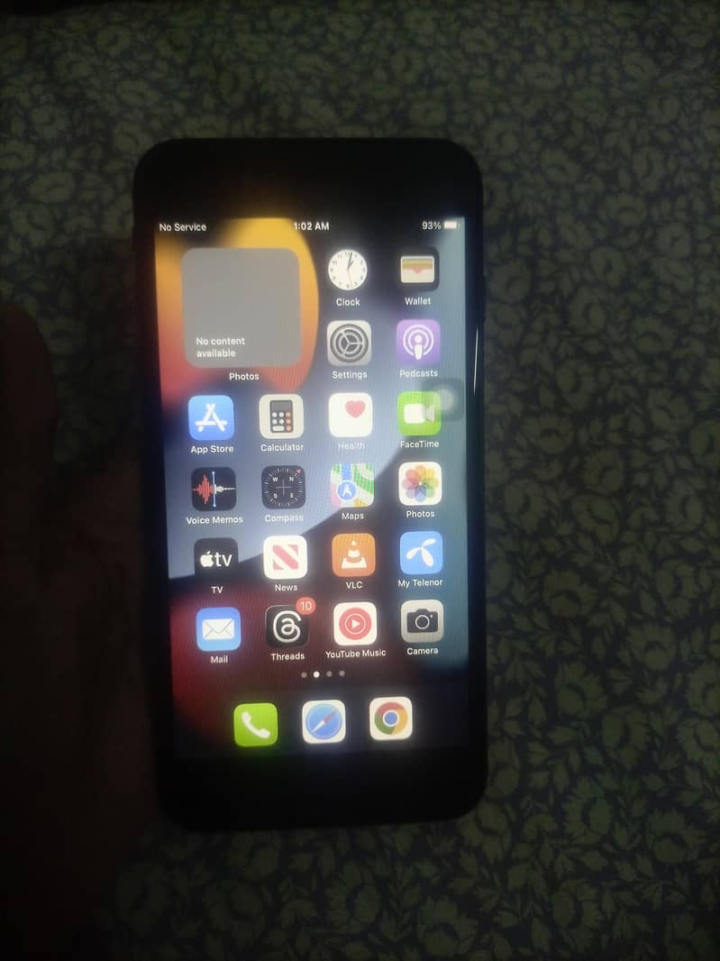 Apple iPhone 7 Plus 1