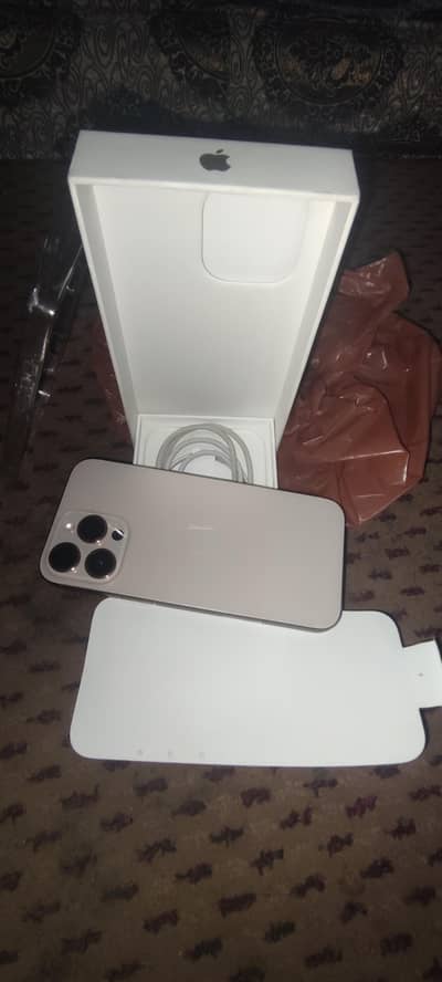 Apple iPhone 16 Pro Max