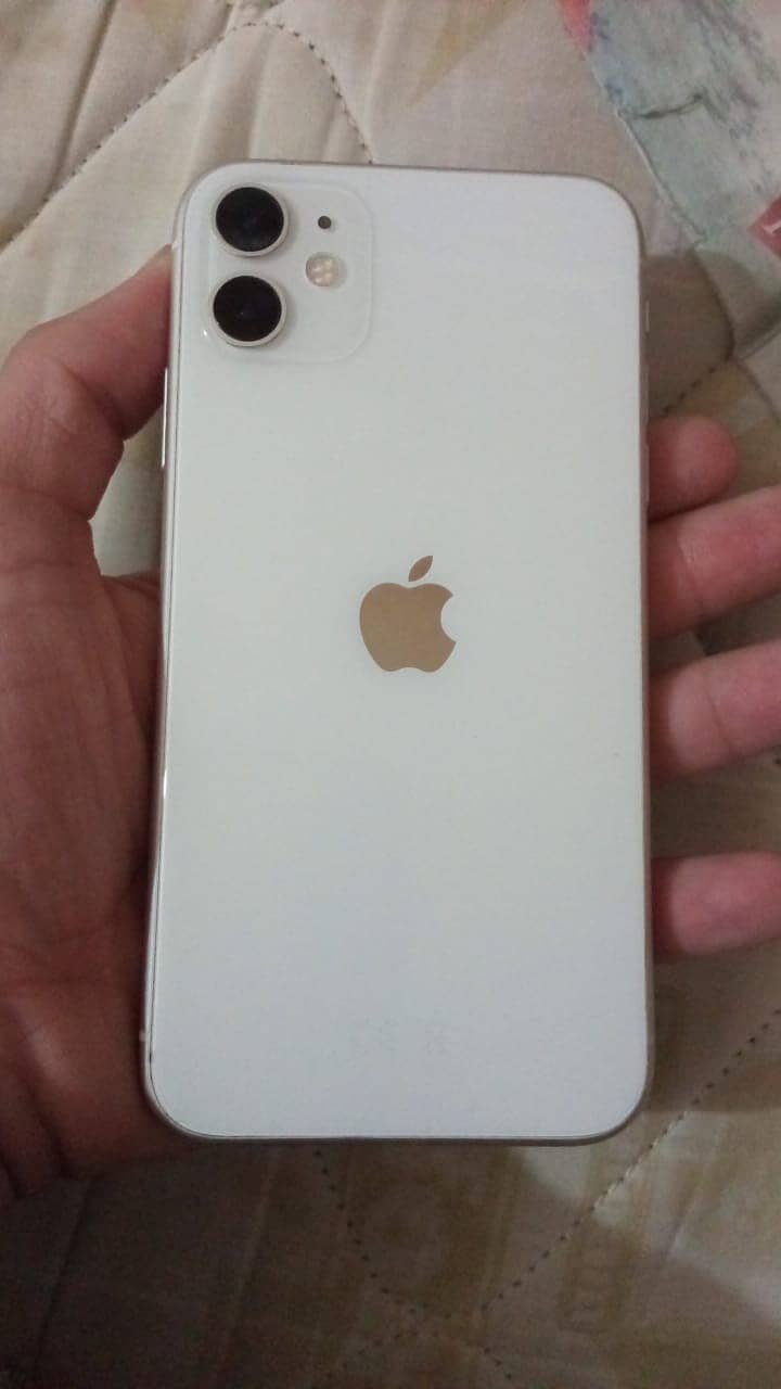 Apple iPhone 11 0
