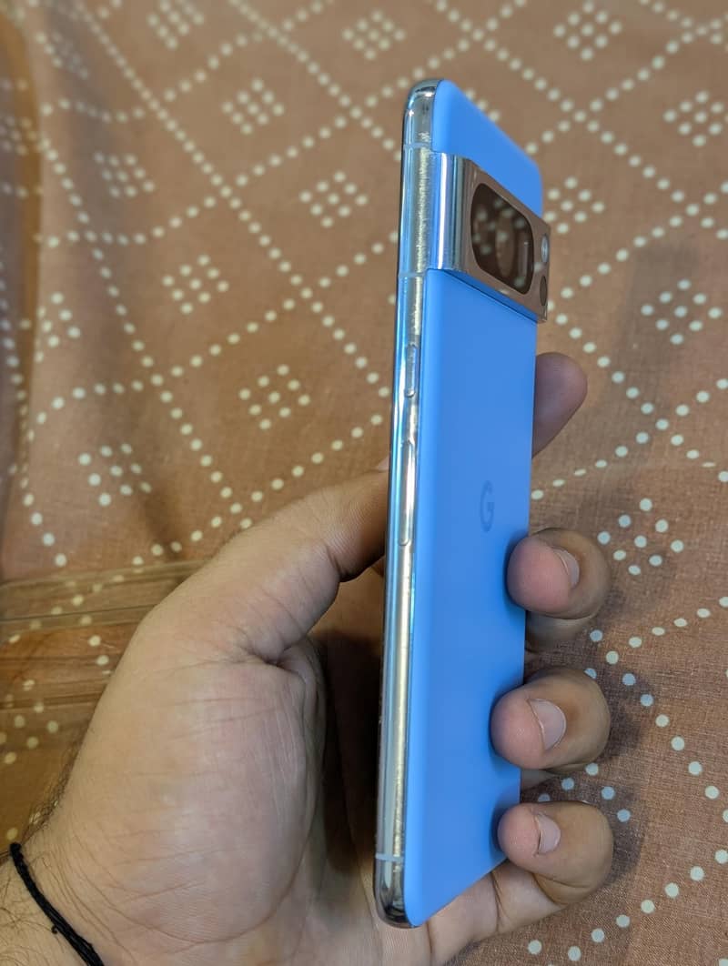 Google Pixel 8 pro 1