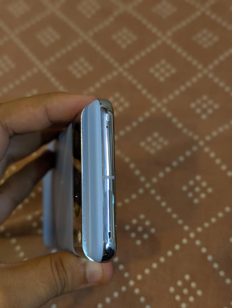 Google Pixel 8 pro 3