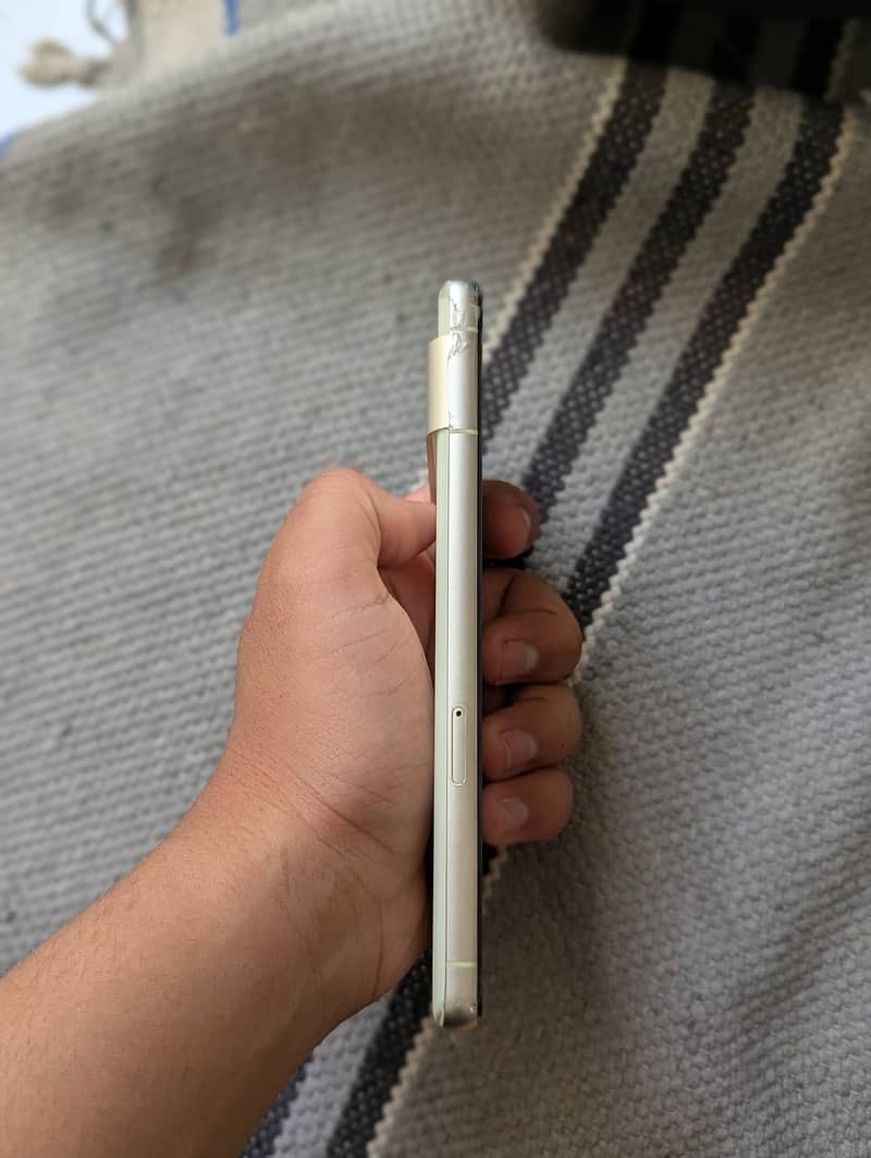 Google pixel 7 4