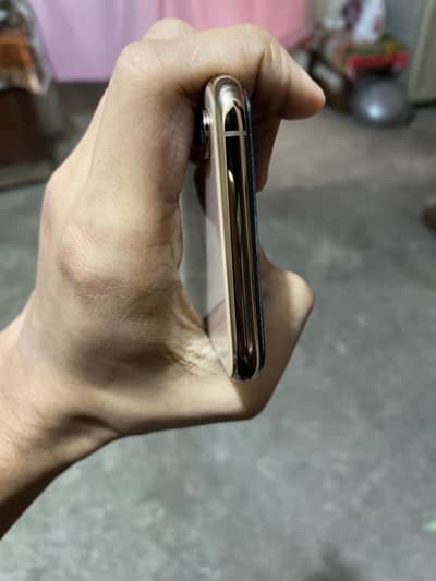 Apple iPhone XS