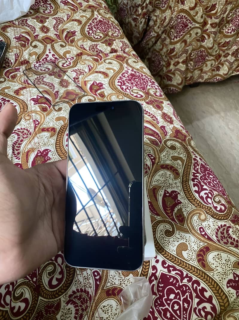 iphone 15 pro max 4