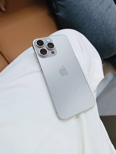 Apple iPhone 15 Pro Max