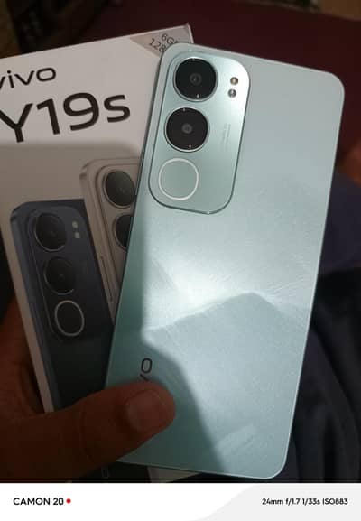 Vivo Y19s complete box charger original mint condition available ha