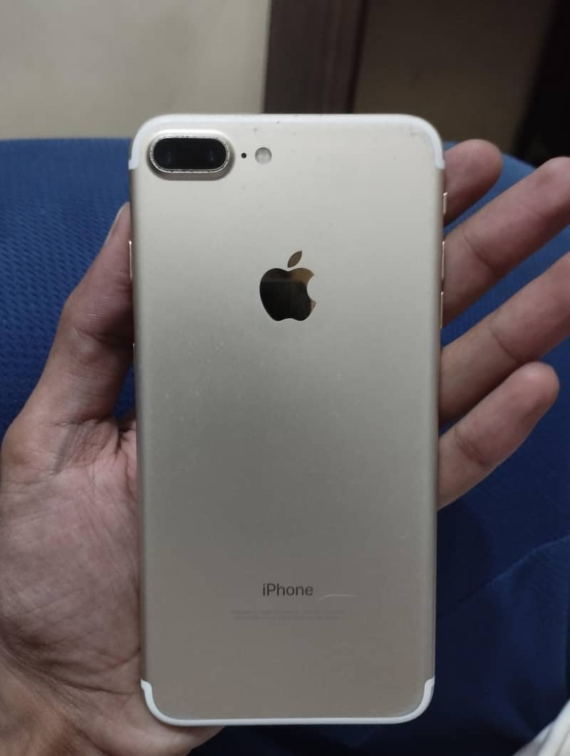 Apple iPhone 7 Plus 0
