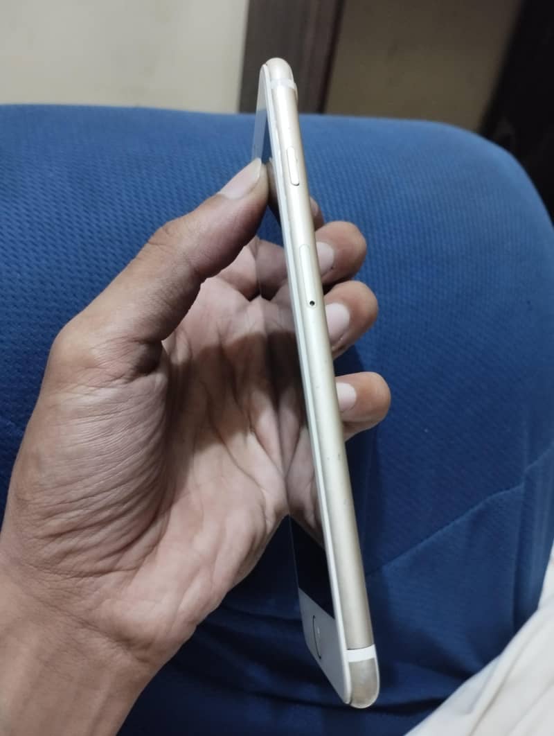 Apple iPhone 7 Plus 3