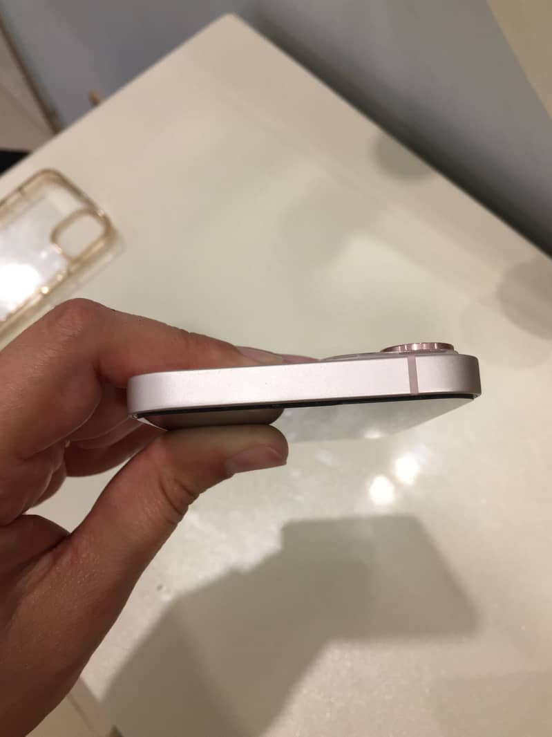 Apple iPhone 13 (Pta Approved) 4