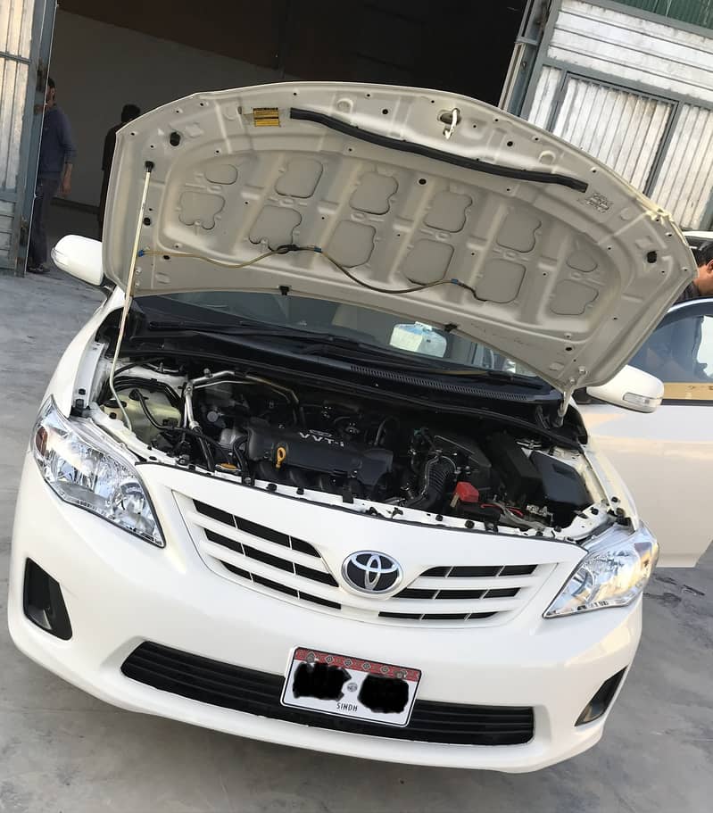 Corolla in Pristine condition 2