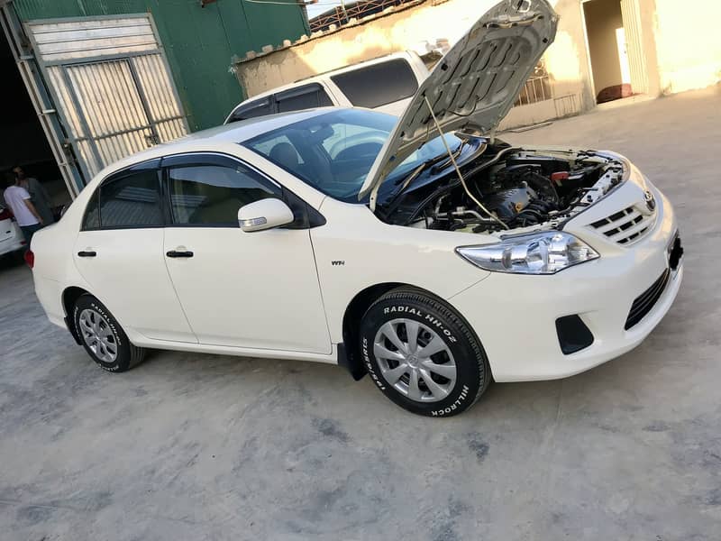 Corolla in Pristine condition 3