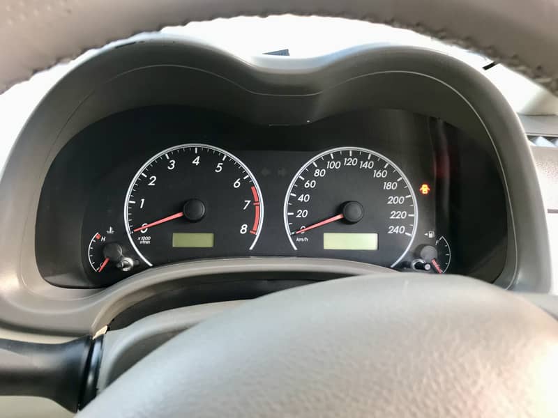 Corolla in Pristine condition 9
