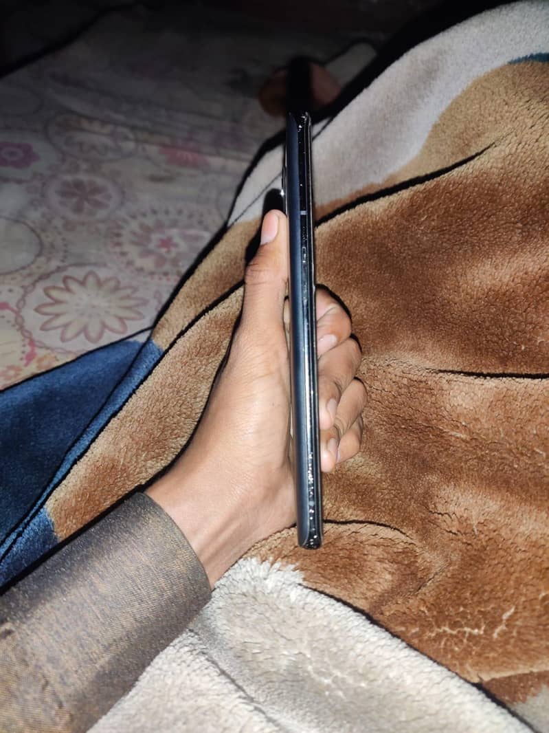 One Plus 9 Pro 5
