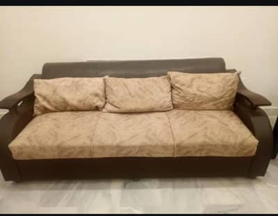 comfortable 7-Seater Sofa Set-  Neat& Clean