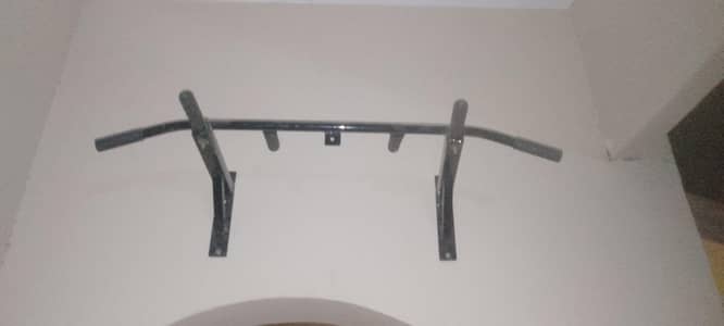 pull bar good quality only 5 day pahal buy kay ha 10 thousand ka