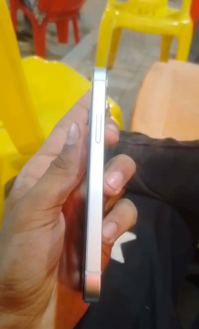 Apple iPhone 12 mini 2