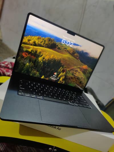 MacBook Air M3 Midnight blue 15" 256/8 with box