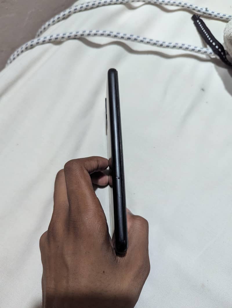 Google pixel 4a5g 2
