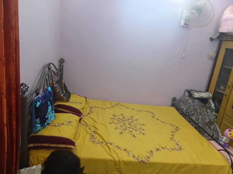 iron bed 4