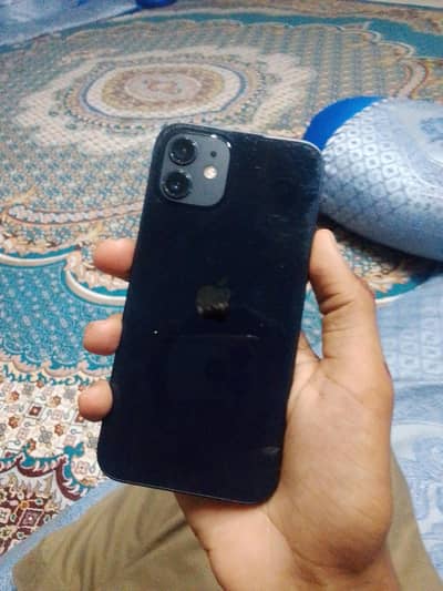 Apple iPhone 12