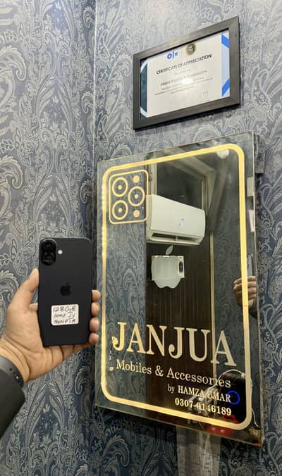 iPhone 16 Plus (see pics carefully)