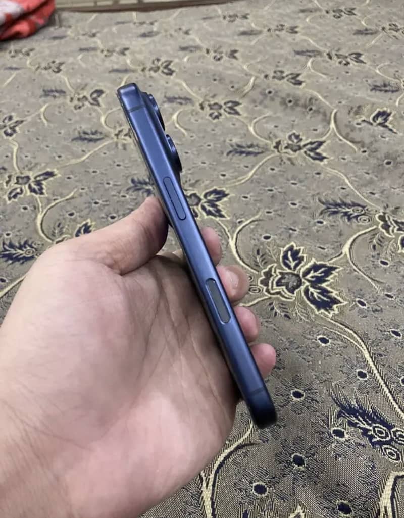 Apple iPhone 17 Pro 2