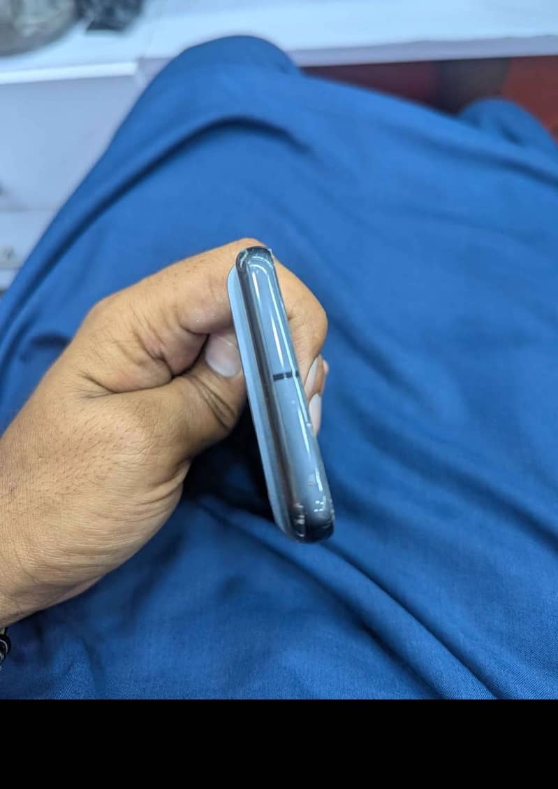 Google Pixel 8 2
