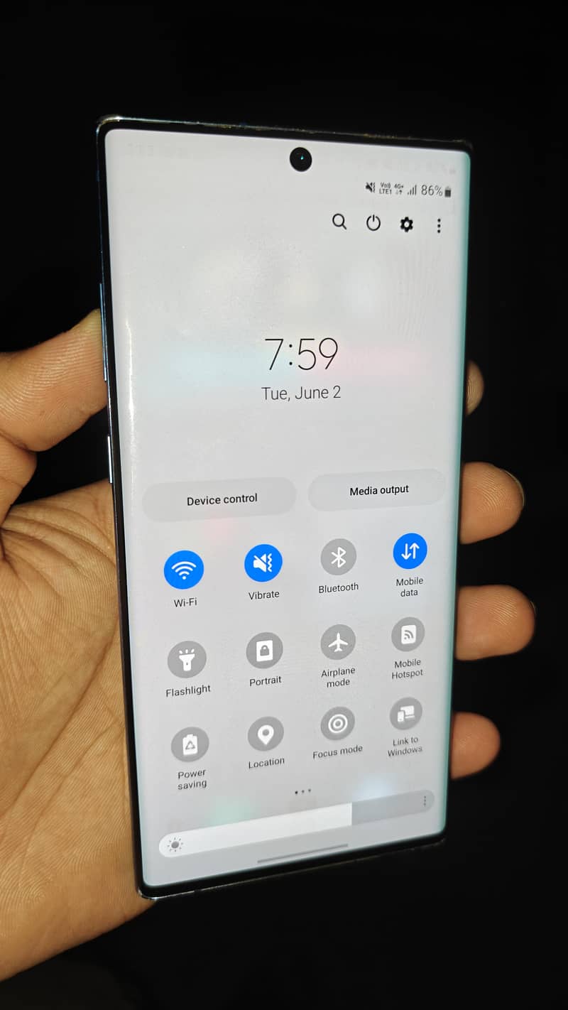 Samsung Mobile Note 10 Plus 2