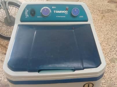 WASHING MACHINE GOOD CONDITION - KARACHI