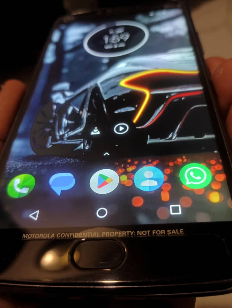 Motorola E4 Plus 8