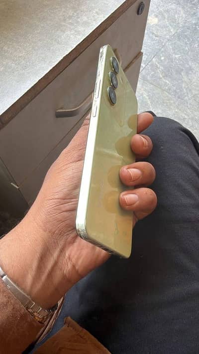 vivo y 100 8+8 256