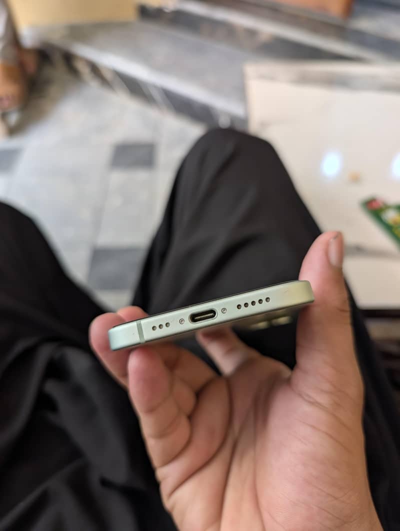 iPhone 15 0