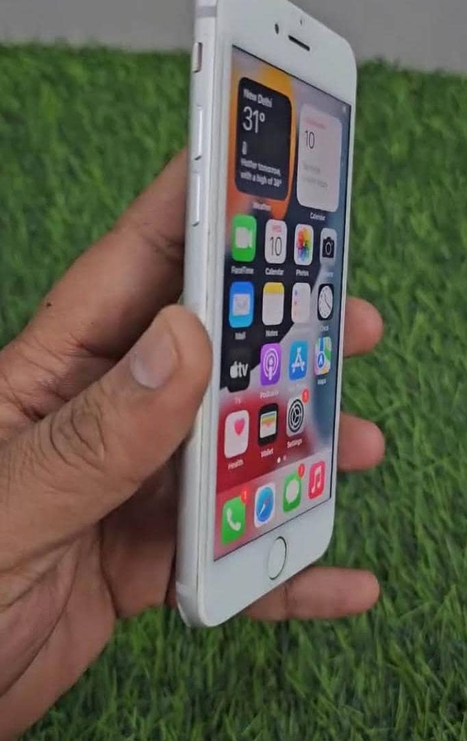 Apple iPhone 7 1