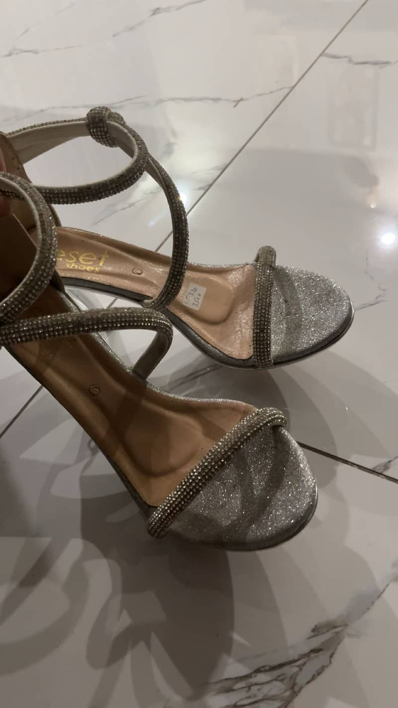 Heels 0