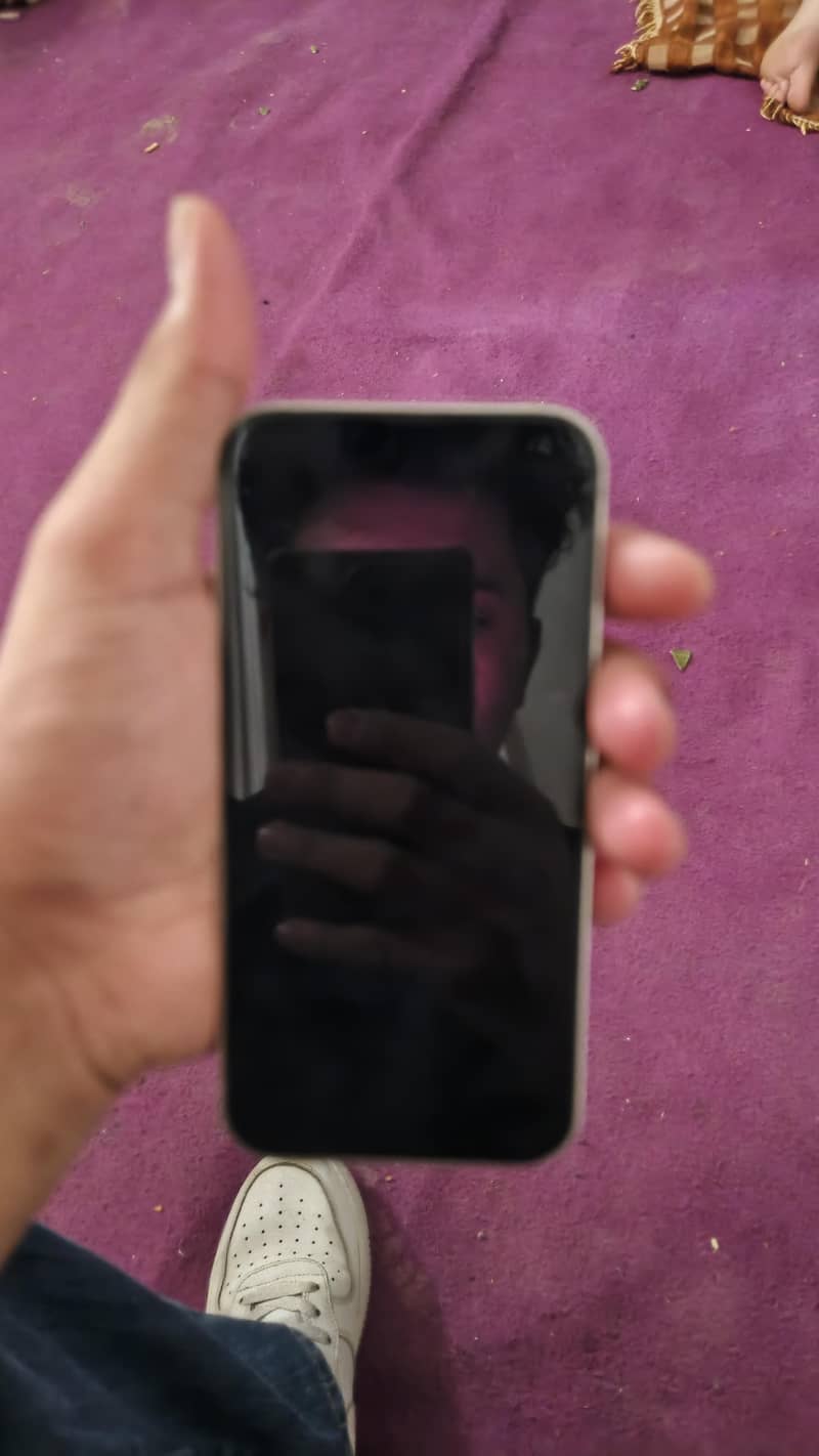 Apple iPhone 13 3